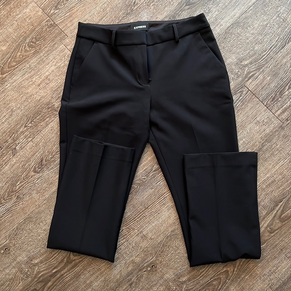Black trousers short length